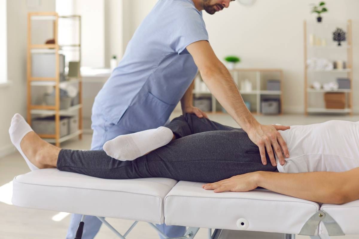 Clear explanation of the male pelvic floor, its functions, and importance. Includes diagrams for easy understanding.
